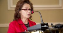 Stire din Actualitate : Cristina Tarcea: Impostorul nu o să-și plece niciodată privirea asupra celui călcat în picioare