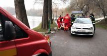 Stire din Economie : DESCOPERIRE MACABRĂ! Femeie găsită moartă, în parc