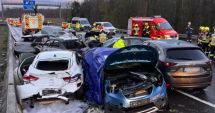 Stire din Actualitate : Dezastru pe autostradă! Morți și răniți după o coliziune între 40 de mașini