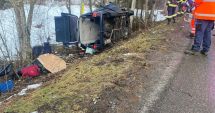 Stire din Eveniment : A fost activat Planul Roșu. Victime multiple încarcerate după ce un microbuz s-a răsturnat