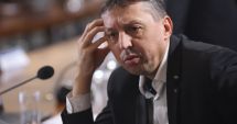 Stire din Cultură-Educație : Clarificări privind bursele elevilor și studenților. "Nu scade valoarea, dar vor fi mai puține"