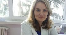 Stire din Social : Medic diagnosticat cu cancer acuză conducerea spitalului: "Domnul manager doarme în patul lui şi nu are cancer"