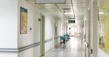 Stire din Eveniment : Medic în vârstă de 59 de ani găsit mort de colegii de spital