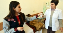 Stire din Social : Rămași în Evul Mediu! Bate vântul prin cabinetele medicale școlare