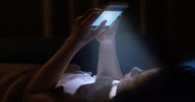 Stire din Eveniment : Mesaje indecente între un profesor de religie și o elevă de 14 ani. Bărbatul este tatăl a doi copii
