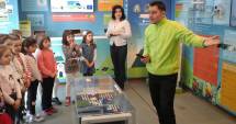 Stire din Cultură-Educație : Mesajul eco-educativ a plecat în toate școlile