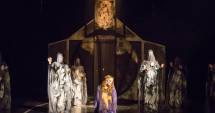 Stire din Cultură-Educație : Teatrul de stat deschie stagiunea 2015-2016  cu "Metamorfozele iubirii"