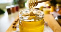 Stire din Sănătate : Mierea nu trebuie inclusă în alimentaţia copiilor mai mici de un an