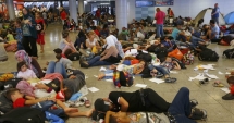 Stire din Actualitate : O tabără de migranți din nordul Franței, evacuată de forțele de ordine