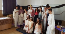 Stire din Cultură-Educație : Liceul din Mihail Kogălniceanu și-a sărbătorit patronul spiritual