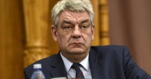 Stire din Eveniment : Premierul, vizită fulger la MApN