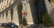 Stire din Economie : Ministrul economiei face… economii de 1,5 milioane de lei