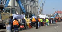 Stire din Economie : Ministerul Transporturilor nu are motive să demită conducerea CNAPMC