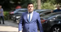 Stire din Eveniment : Descinderi la fostul ministru al Transporturilor. Ar fi încercat să îl mituiască pe șeful RAR