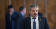 Stire din Sănătate : "Dacă ies din casă, mi se cere demisia"