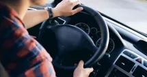 Stire din Eveniment : Minor de 15 ani, prins la volan în Tortoman. Ar fi furat cheile mașinii bunicului