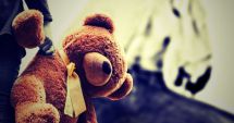 Stire din Actualitate : Peru intenționează să impună castrarea chimică a violatorilor de minori