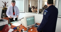 Stire din Eveniment : Minorii care au împlinit 14 ani își pot obține singuri cazierul judiciar