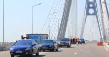 Stire din Economie : "Misterele" podului peste Canalul Dunăre - Marea Neagră