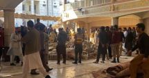 Bilanţul atentatului de la o moschee din Peshawar a urcat la 89 de morţi şi peste 150 de răniţi