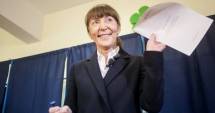 Stire din Politică-Administrație : Monica Macovei a votat la Londra