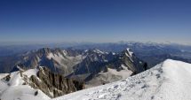 Stire din Actualitate : Decizie radicală. Vârful Mont Blanc nu va mai fi escaladat în perioada următoare