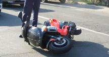 Stire din Eveniment : Mopedist fără permis, rănit în urma unui accident cu o mașină