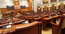 Stire din Politică-Administrație : Moțiunea AUR împotriva Guvernului Bolojan, citită în fața unei săli goale. Nici măcar Simion nu a fost prezent