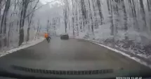 Stire din Eveniment : Accident mortal în Ajunul Crăciunului. Un bărbat fără permis a intrat cu motocicleta într-un stâlp de beton