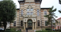 Stire din Cultură-Educație : Colecție personală de costume autentic românești, la Muzeul de Artă Populară Constanța