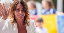 Stire din Sport : Nadia Comăneci, "Zeița de la Montreal", împlineşte 64 de ani