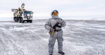 Stire din Actualitate : NATO îşi întăreşte prezenţa în Arctica, pentru a calma preocupările de securitate ale lui Trump