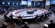 Stire din Actualitate : Liderii NATO se reunesc de urgență la Bruxelles, după ce Trump a discutat cu Putin