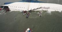 Stire din Actualitate : Naufragiul feribotului Sewol: Curtea Supremă confirmă închisoarea pe viață pentru căpitan
