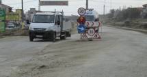 Stire din Politică-Administrație : Primăria Năvodari: "Nu noi suntem vinovați de starea actuală a drumului"