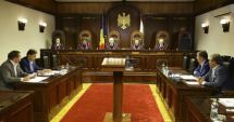 Stire din Actualitate : Toți judecătorii Curții Constituționale a Republicii Moldova au demisionat