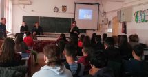 Stire din Eveniment : Elevii Liceului Negru Vodă, vizitați de polițiști