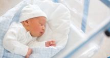 Stire din Eveniment : O directoare de la Protecția Copilului, acuzată că ar fi vândut un bebeluş pentru 10.000 de euro