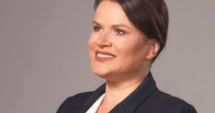 Stire din Politică-Administrație : Nicoleta Ploscaru: „Naţionaliştii pot majora pensiile. Politicienii mint!”