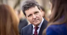 Stire din Actualitate : Ce cadouri a primit Nicușor Dan de când este președinte. Administrația Prezidențială a făcut publică lista