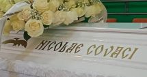 Stire din Actualitate : Nicu Covaci a fost înmormântat la Cimitirul Eroilor din Timişoara. Slujba oficiată de Mitropolitul Banatului