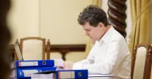 Stire din Actualitate : Nicușor Dan a primit "sute de pagini" de la magistrați. Duminică le va face publice