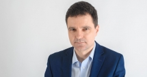 Stire din Politică-Administrație : Nicușor Dan: "Românii se așteaptă ca Cioloș  să continue  în fruntea Guvernului"