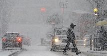 Stire din Social : Vremea rea și-a intrat în drepturi! NINGE la munte
