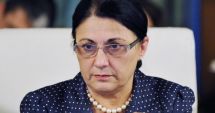 Stire din Cultură-Educație : Ministrul Educației: Se renunță la ideea de manual unic