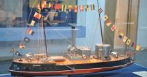 Stire din Cultură-Educație : O ambarcațiune de 10 metri poate fi admirată la Muzeul Marinei