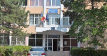 Stire din Cultură-Educație : Sancțiuni DURE pentru elevul de la Liceul "Călinescu" care și-a intoxicat colegii cu sulf