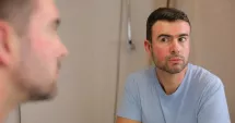 Stire din Sănătate : Cum calmați obrajii înroșiți. Cauze și soluții rapide