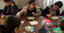 Stire din Cultură-Educație : O expoziție aparte - "Da’De Ce (nu) îmi iubesc țara?"