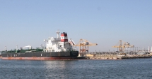 Stire din Economie : O firmă de consultanță cu pierderi în 2016 selectează administratorii de la Oil Terminal